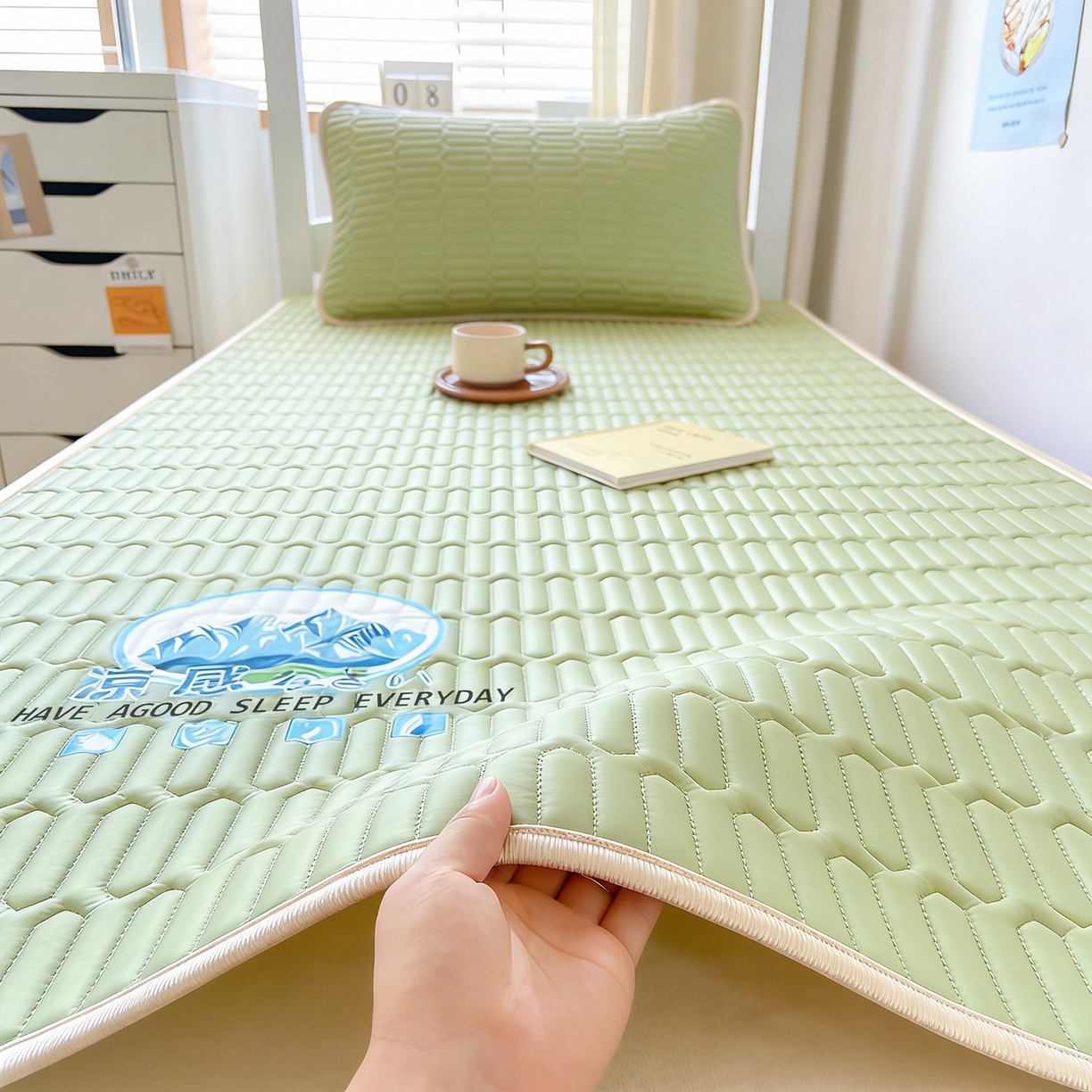 家品罗兰 2026新款夏季A类乳胶冰丝席纯色冰丝凉席宿舍单人席子软可机洗可折叠床单软垫床垫夏天空调席两三件套 富士山果绿