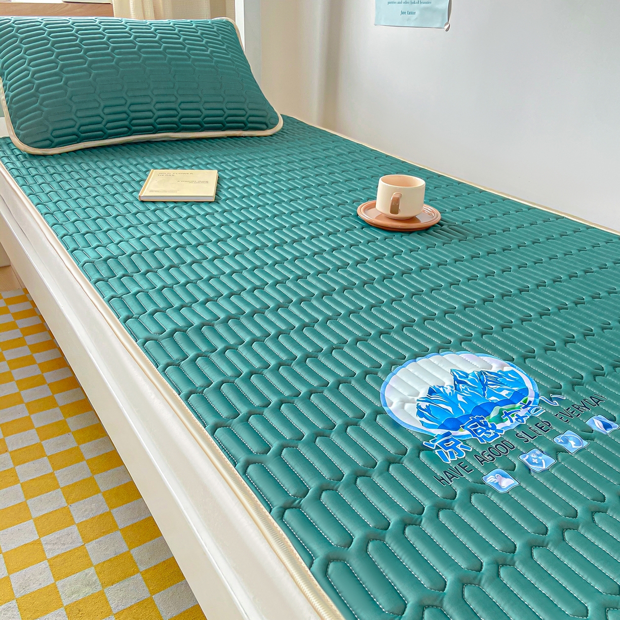 91家纺网 家纺一手货源 找家纺 家品罗兰 2026新款夏季A类乳胶冰丝席纯色冰丝凉席宿舍单人席子软可机洗可折叠床单软垫床垫夏天空调席两三件套 富士山墨绿