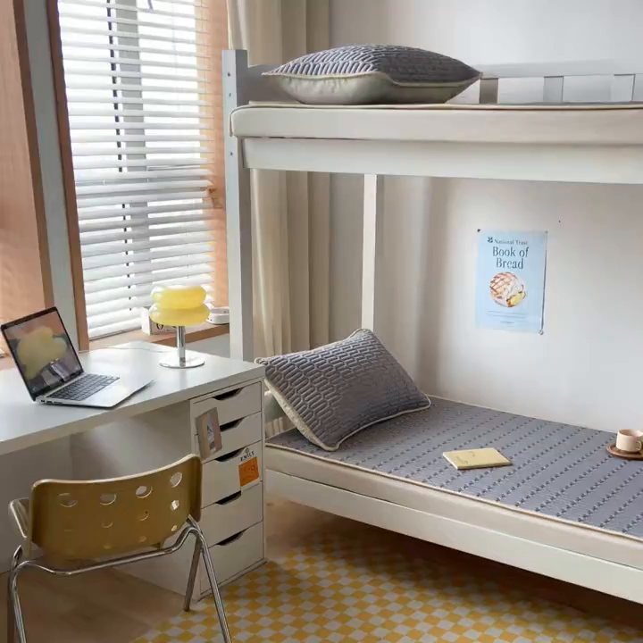 91家纺网 家纺一手货源 找家纺 家品罗兰 2026新款夏季A类乳胶冰丝席纯色冰丝凉席宿舍单人席子软可机洗可折叠床单软垫床垫夏天空调席两三件套 富士山银灰