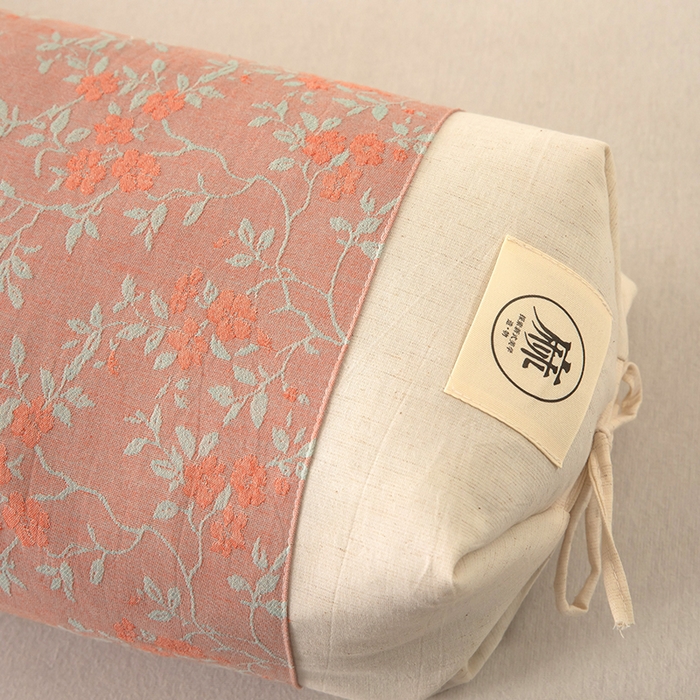 91家纺网 家纺一手货源 找家纺 枕之坊 2026新款棉麻国风荞麦枕 国风棉麻黄色