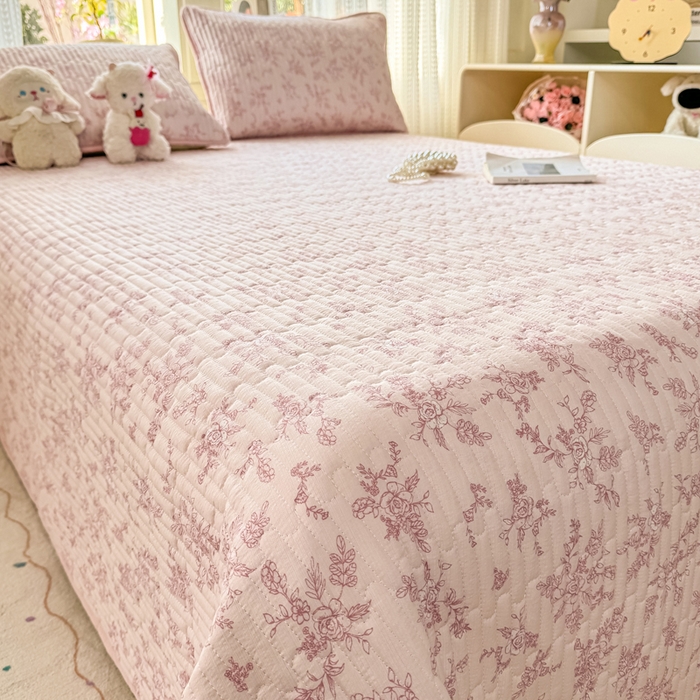 91家纺网 家纺一手货源 找家纺 2026新款云感双层纱印花夹棉床盖 知秋