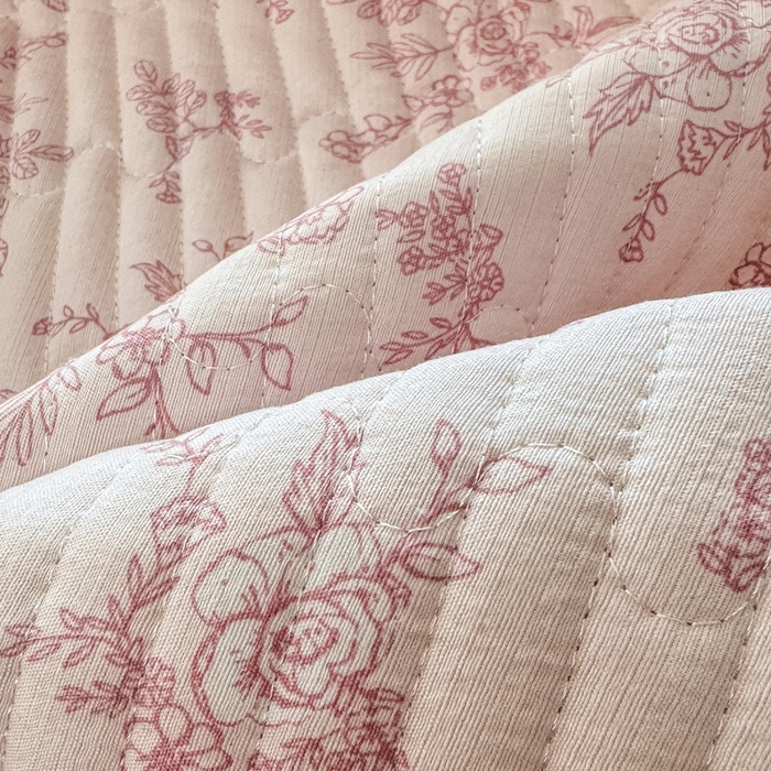 91家纺网 家纺一手货源 找家纺 2026新款云感双层纱印花夹棉床盖 知秋