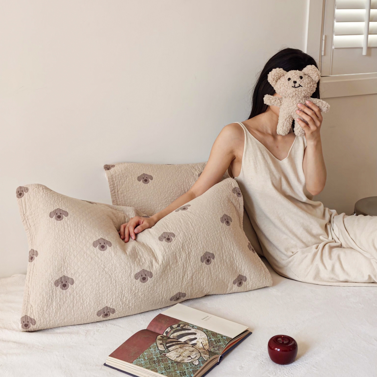 91家纺网 家纺一手货源 找家纺 沐瑟家纺 2026新款卡通小清新枕巾 叮叮狗 浅咖色