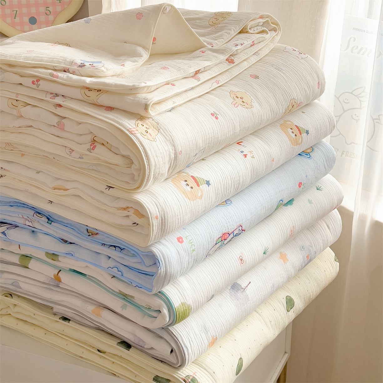 91家纺网 家纺一手货源 找家纺 兄弟坊 2026春夏新款全棉纯棉印花双层皱皱纱(滚边款)夏被纱布夏凉被午睡被盖毯夏凉被 组合图仅供展示不可下单