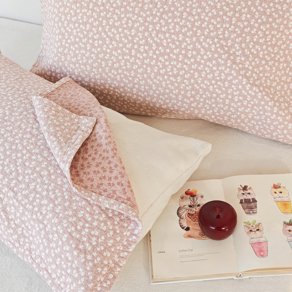 91家纺网 家纺一手货源 找家纺 沐瑟家纺 2026新款卡通小清新枕巾 枫叶 粉色