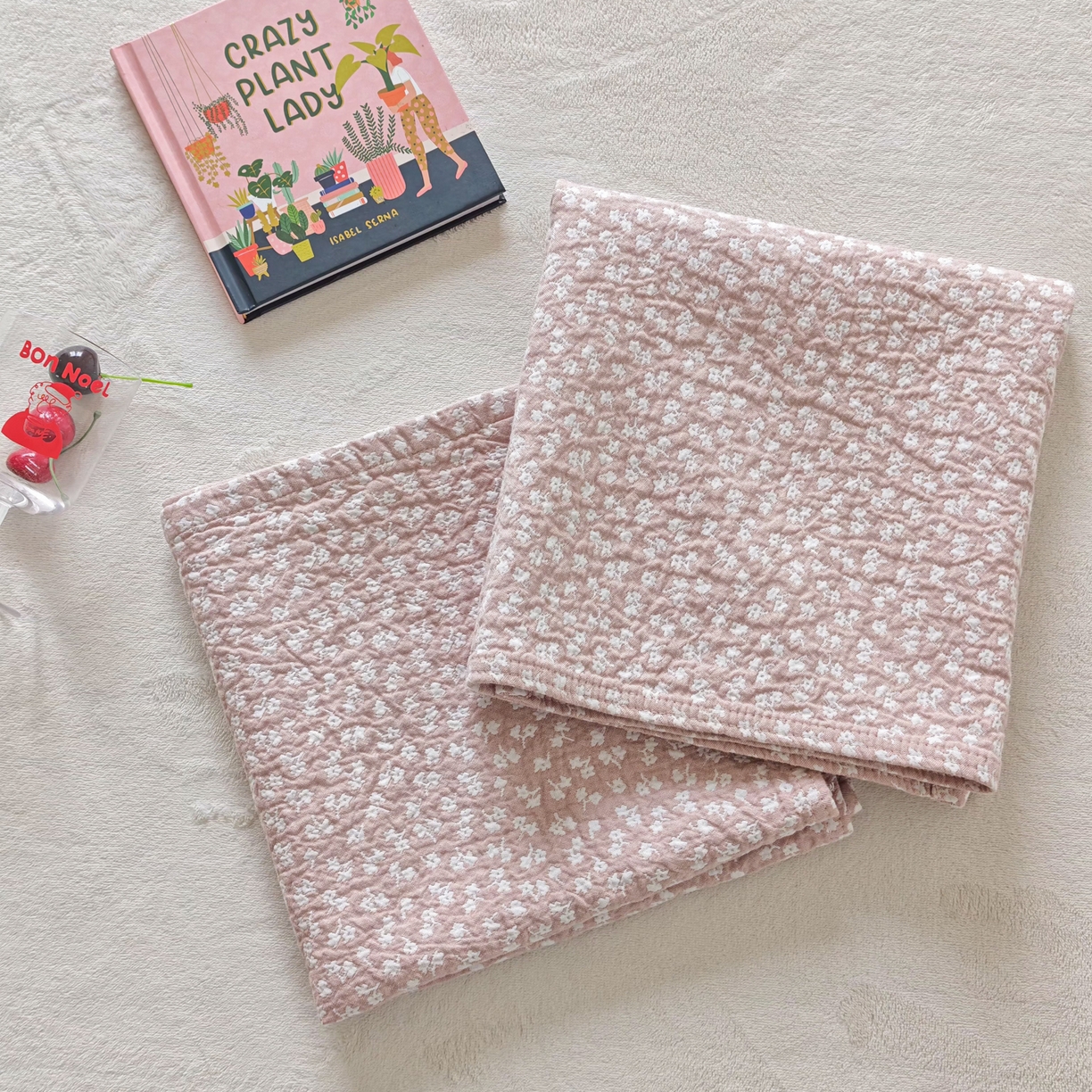 91家纺网 家纺一手货源 找家纺 沐瑟家纺 2026新款卡通小清新枕巾 枫叶 粉色