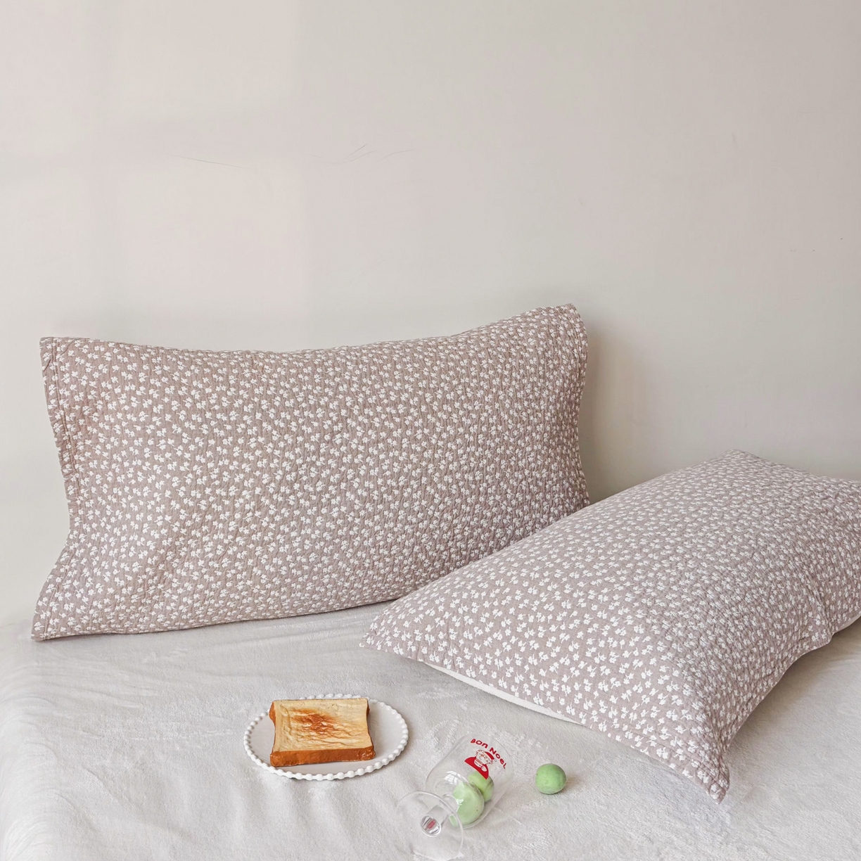 91家纺网 家纺一手货源 找家纺 沐瑟家纺 2026新款卡通小清新枕巾 枫叶 咖色