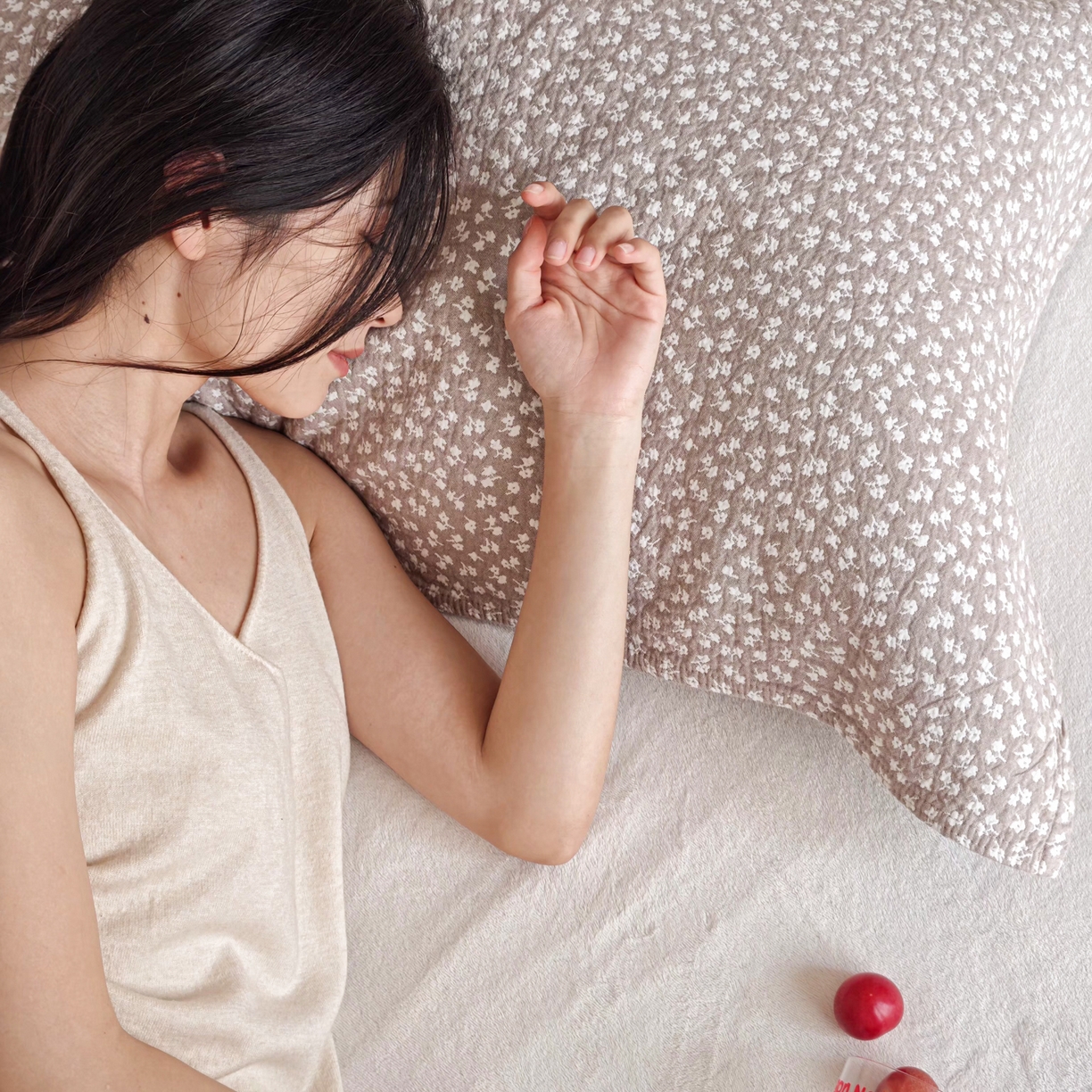 91家纺网 家纺一手货源 找家纺 沐瑟家纺 2026新款卡通小清新枕巾 枫叶 咖色