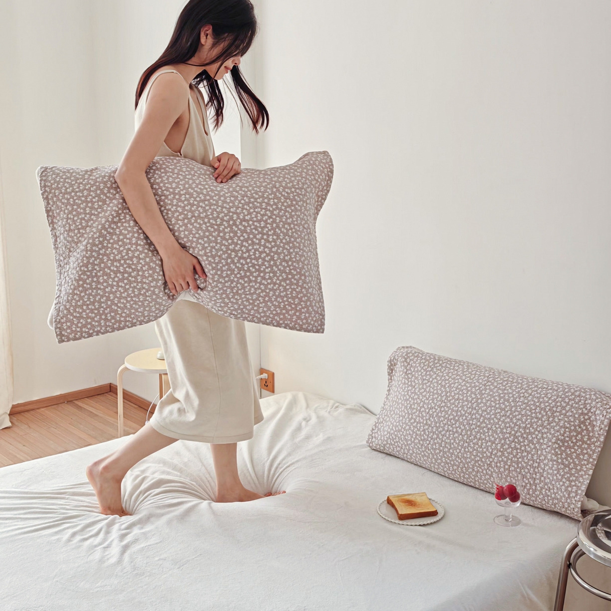 91家纺网 家纺一手货源 找家纺 沐瑟家纺 2026新款卡通小清新枕巾 枫叶 咖色