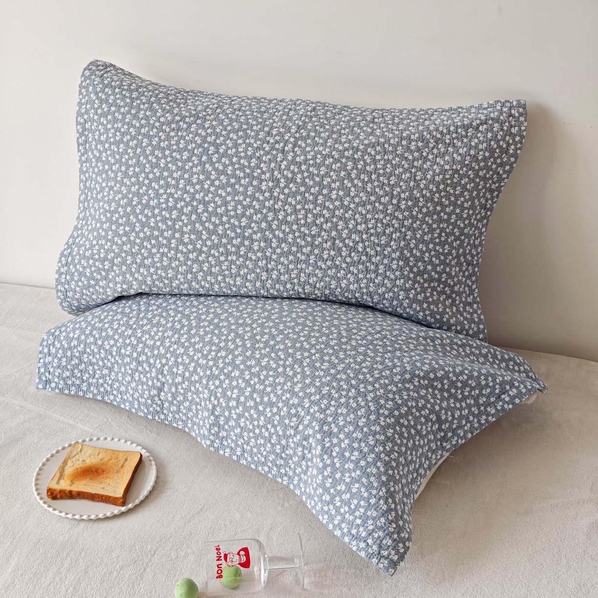 91家纺网 家纺一手货源 找家纺 沐瑟家纺 2026新款卡通小清新枕巾 枫叶 蓝色