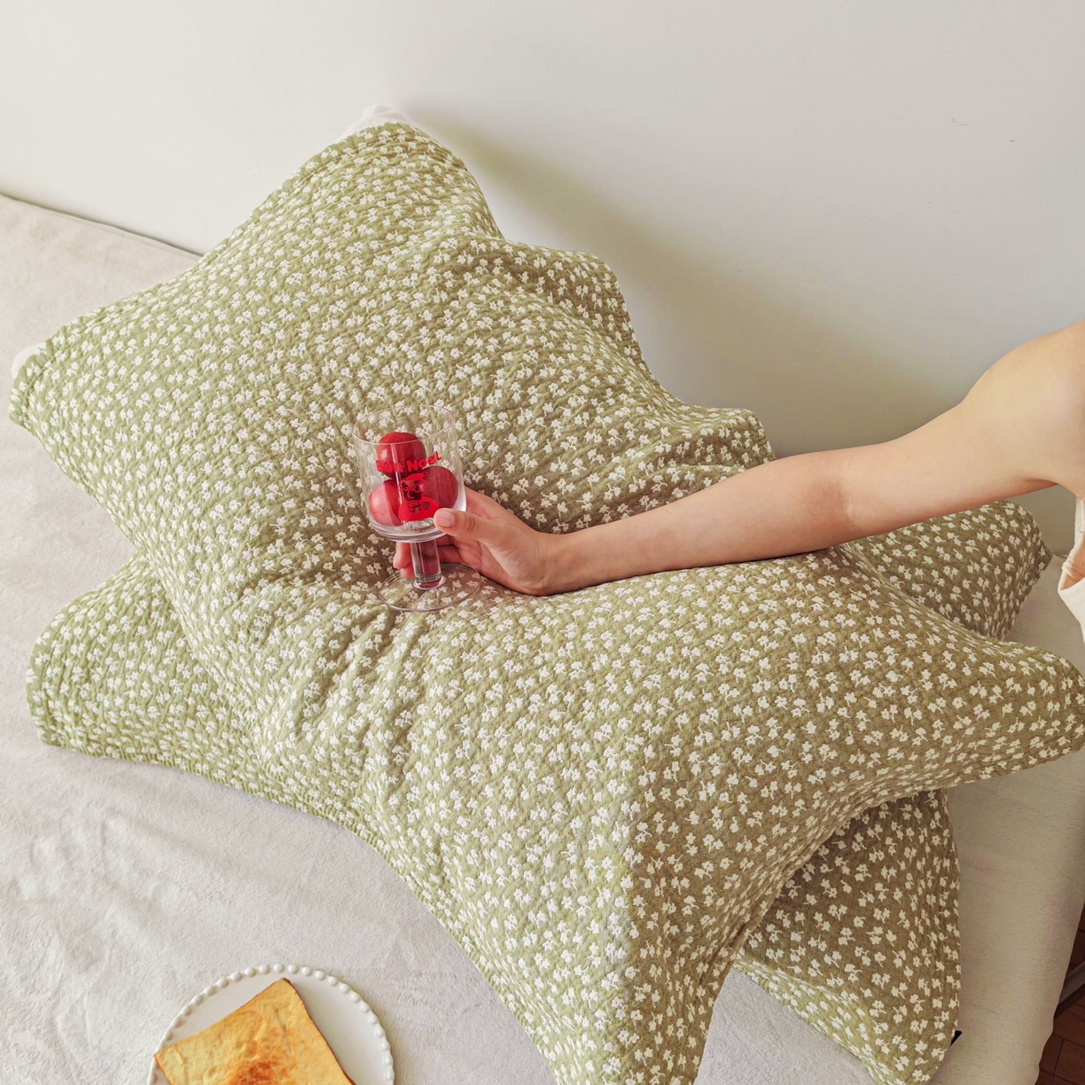 91家纺网 家纺一手货源 找家纺 沐瑟家纺 2026新款卡通小清新枕巾 枫叶 绿色