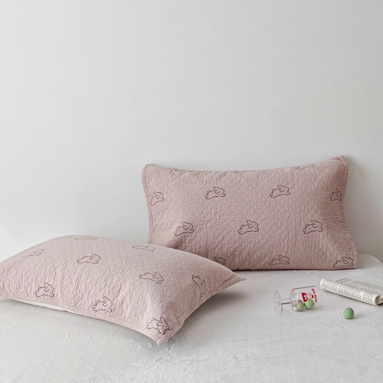 91家纺网 家纺一手货源 找家纺 沐瑟家纺 2026新款卡通小清新枕巾 浅跳兔 粉色