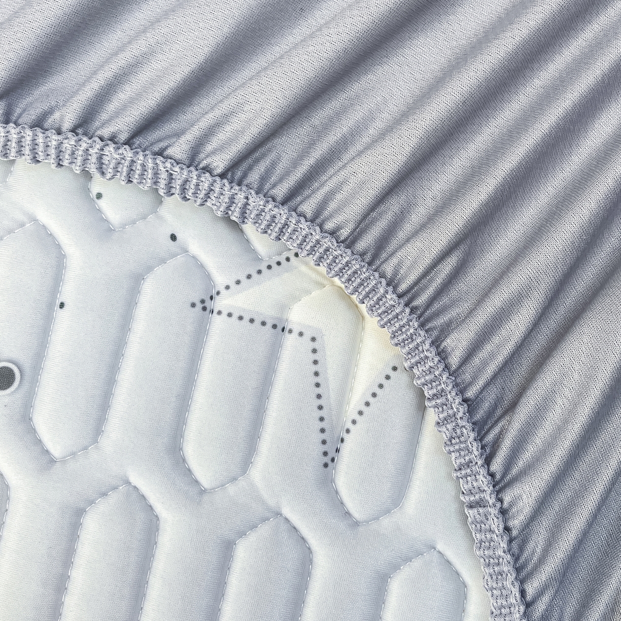 91家纺网 家纺一手货源 找家纺 摩妮卡 2026春夏新款凉感丝印花小清新乳胶凉席席子床笠款三件套 闪亮星星