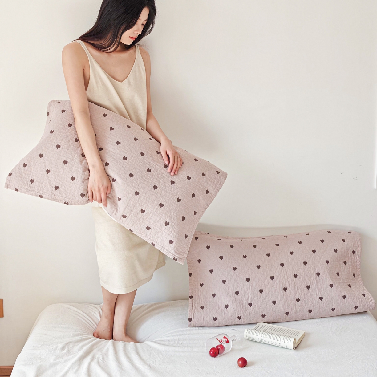 91家纺网 家纺一手货源 找家纺 沐瑟家纺 2026新款卡通小清新枕巾 心情 粉色