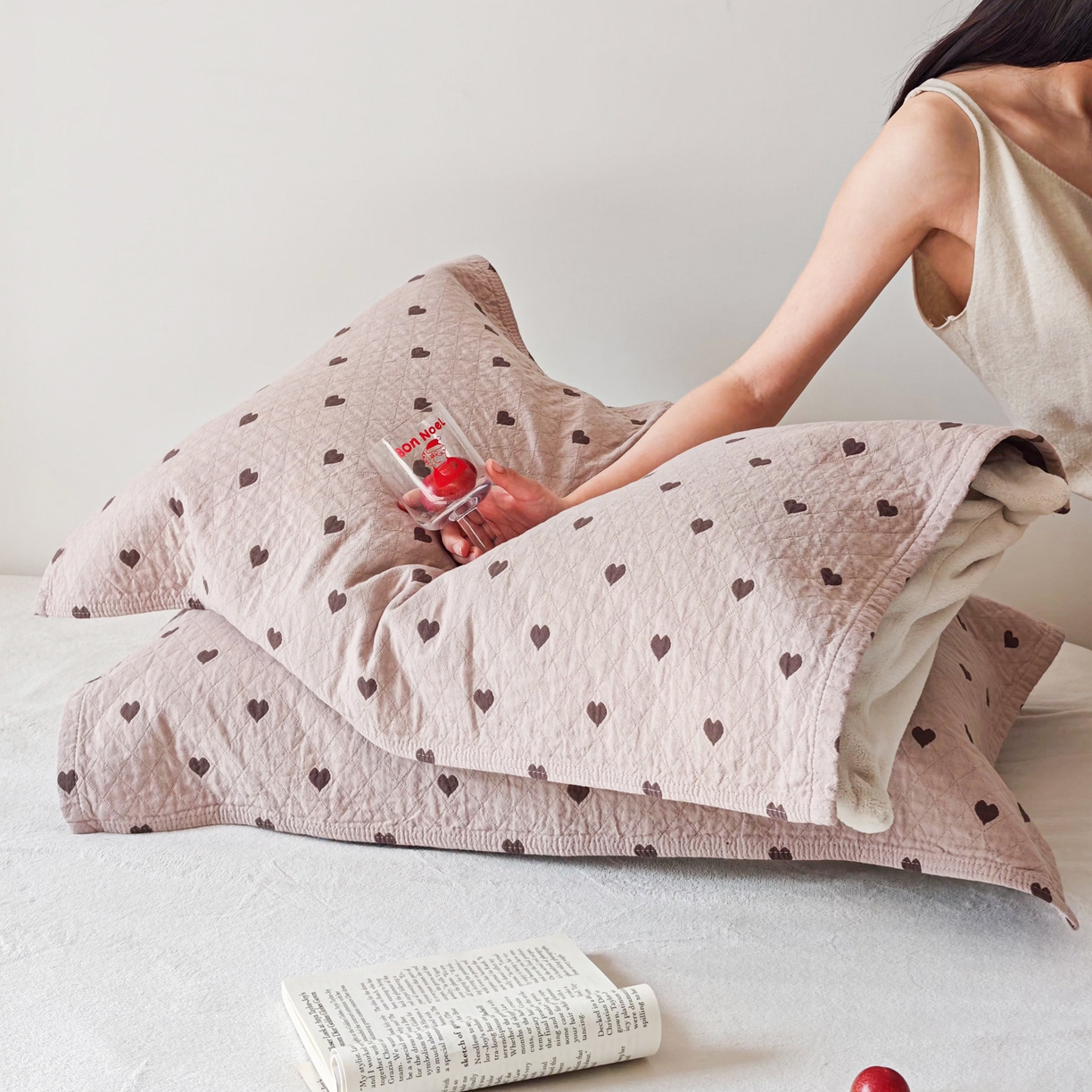 91家纺网 家纺一手货源 找家纺 沐瑟家纺 2026新款卡通小清新枕巾 心情 粉色