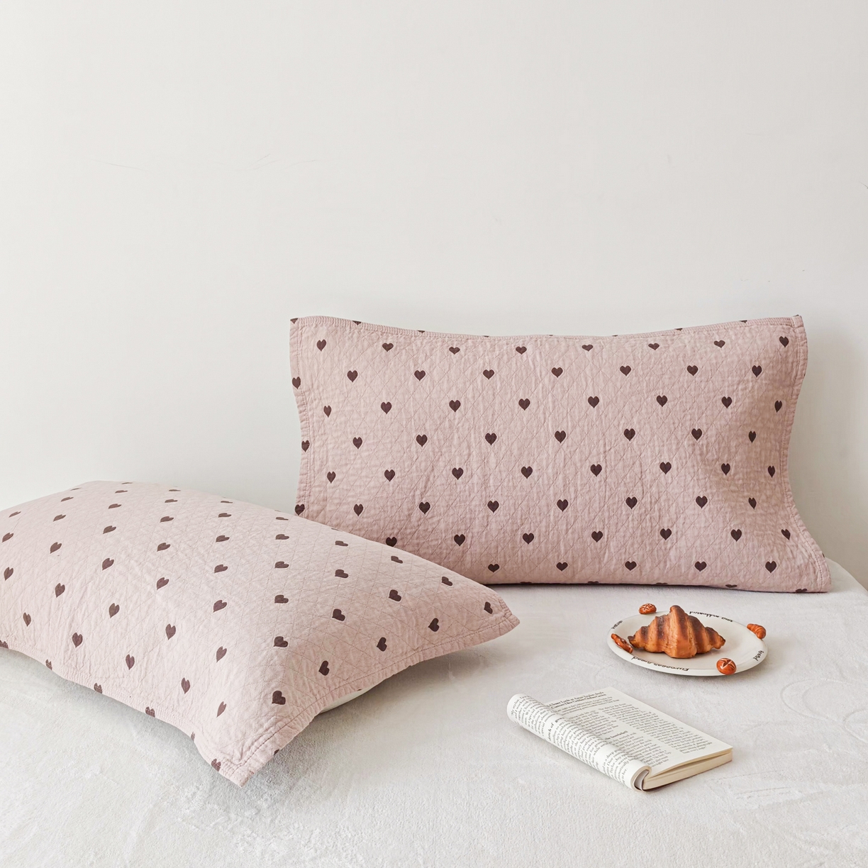 91家纺网 家纺一手货源 找家纺 沐瑟家纺 2026新款卡通小清新枕巾 心情 粉色