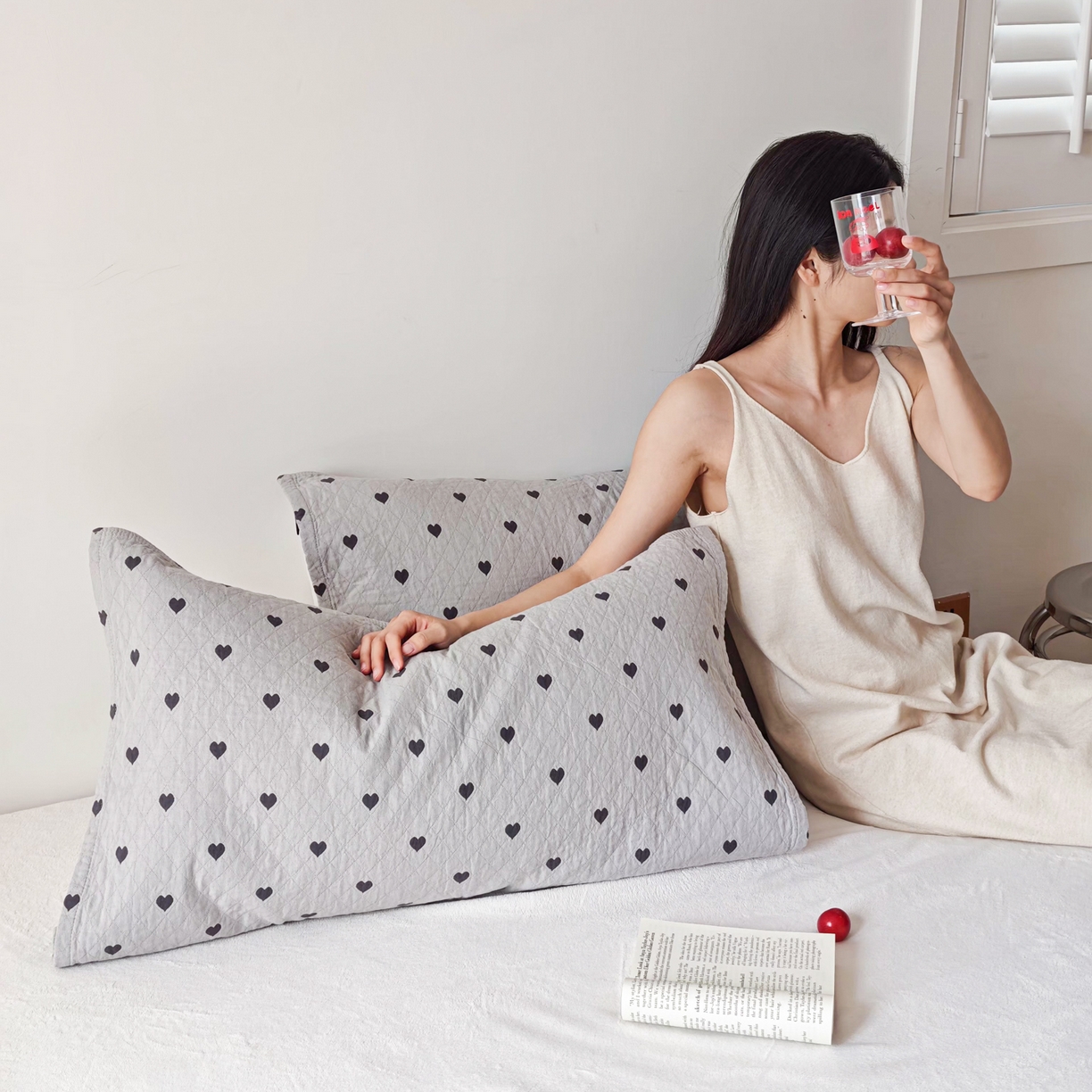 91家纺网 家纺一手货源 找家纺 沐瑟家纺 2026新款卡通小清新枕巾 心情 灰蓝