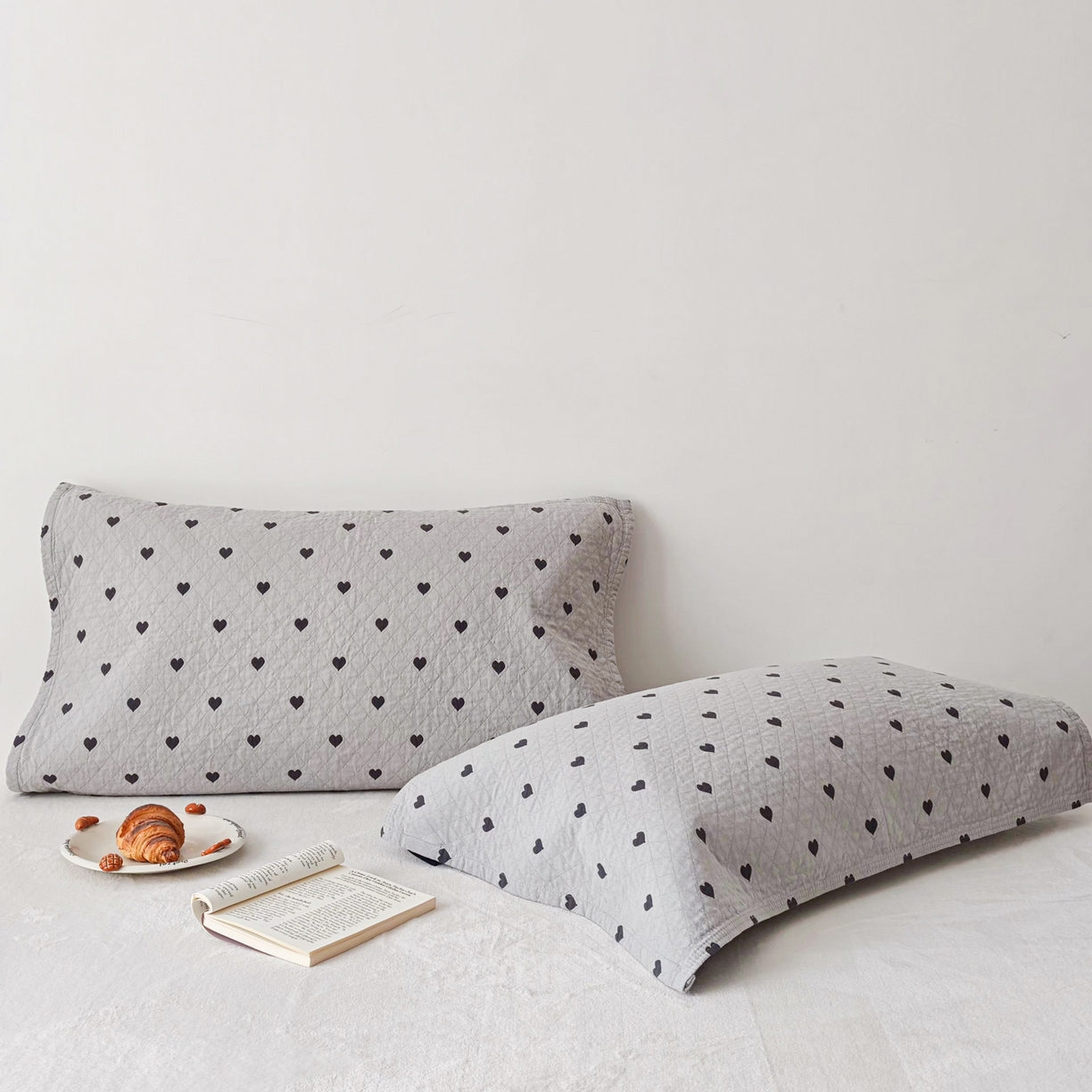 91家纺网 家纺一手货源 找家纺 沐瑟家纺 2026新款卡通小清新枕巾 心情 灰蓝