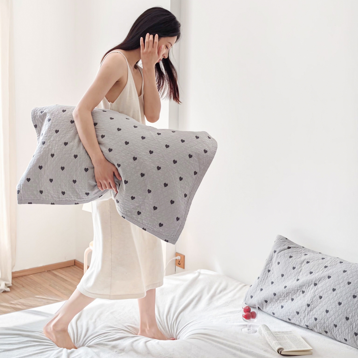 91家纺网 家纺一手货源 找家纺 沐瑟家纺 2026新款卡通小清新枕巾 心情 灰蓝