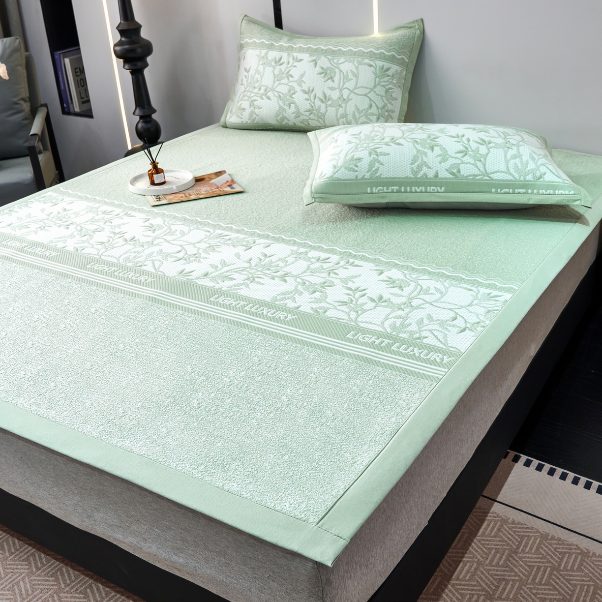 91家纺网 家纺一手货源 找家纺 宜派家纺 2026新款提花PE凉感冰丝席凉席席子三件套 风景-直角绿