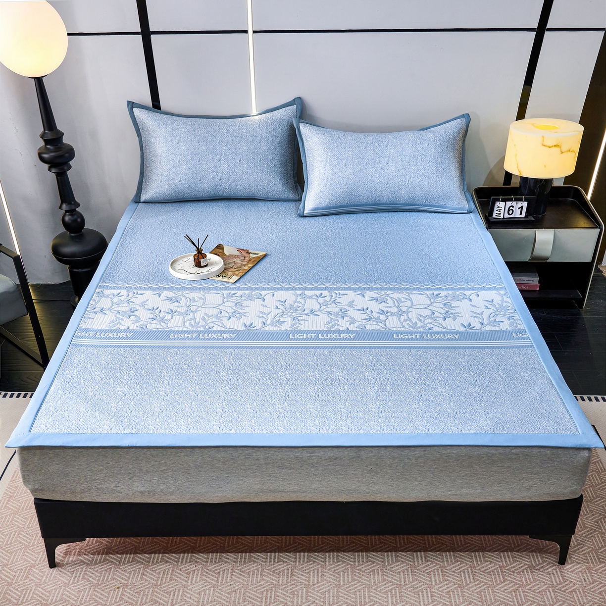 91家纺网 家纺一手货源 找家纺 宜派家纺 2026新款提花PE凉感冰丝席凉席席子三件套 风景-直角蓝