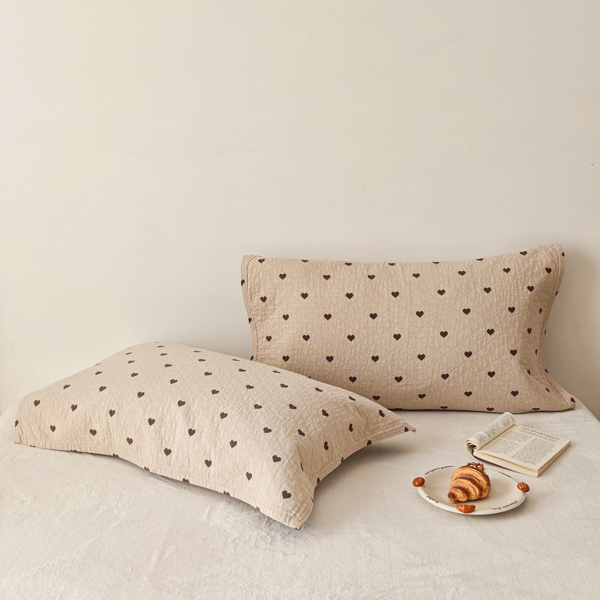 91家纺网 家纺一手货源 找家纺 沐瑟家纺 2026新款卡通小清新枕巾 心情 卡其