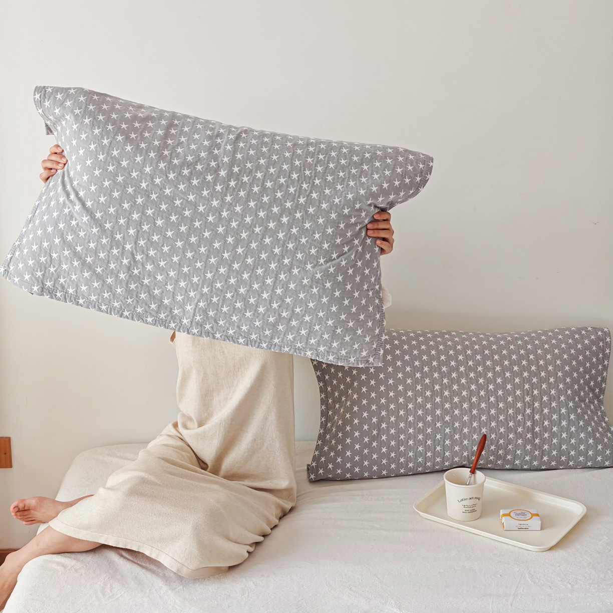 91家纺网 家纺一手货源 找家纺 沐瑟家纺 2026新款卡通小清新枕巾 星星 灰色