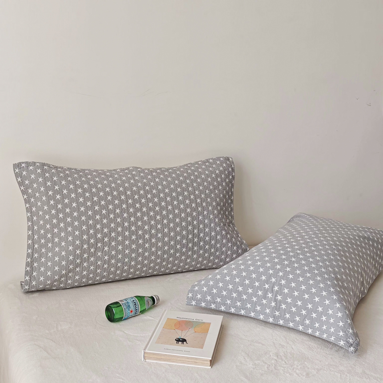 91家纺网 家纺一手货源 找家纺 沐瑟家纺 2026新款卡通小清新枕巾 星星 灰色