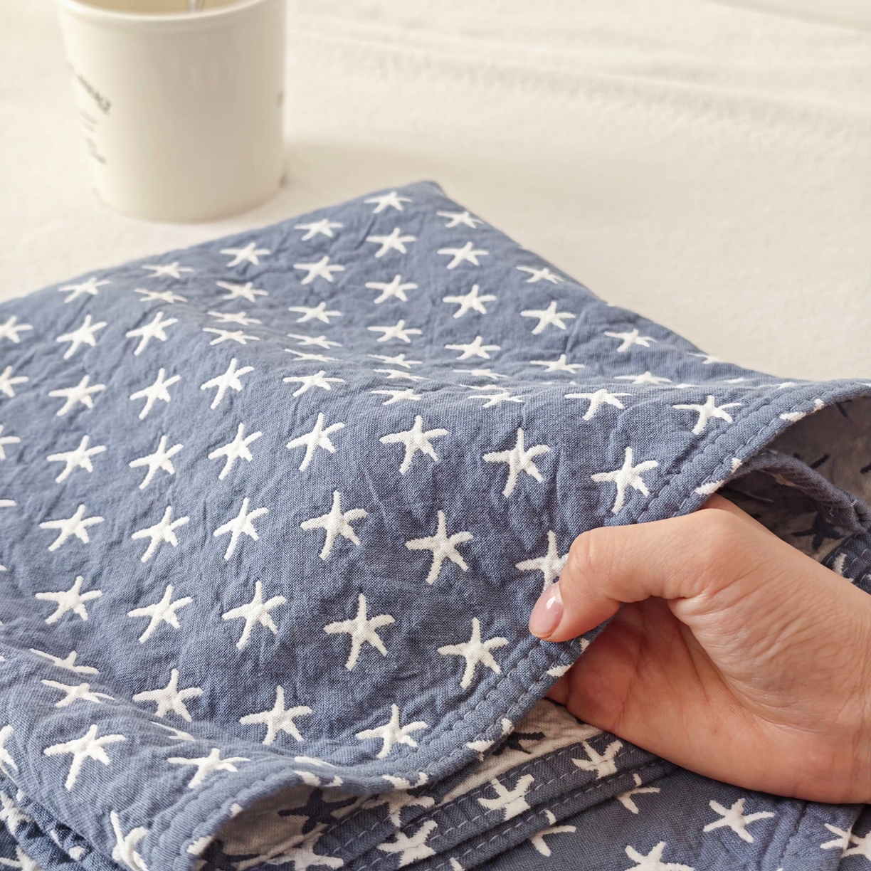 91家纺网 家纺一手货源 找家纺 沐瑟家纺 2026新款卡通小清新枕巾 星星 蓝色