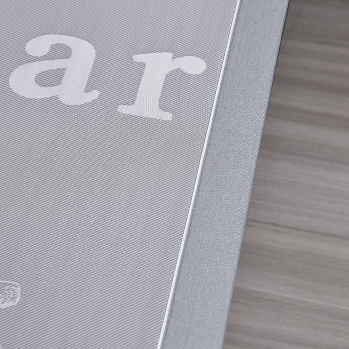 91家纺网 家纺一手货源 找家纺 小牛席业 2026新款【实拍风格】PE凉感-轻奢赫本提花冰丝席系列凉席藤席冰藤席冰丝席竹席 灰色