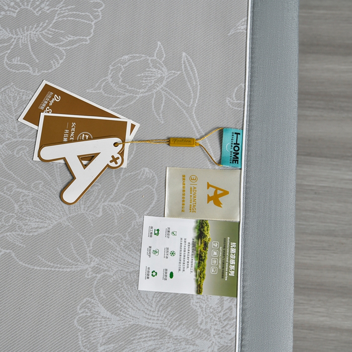 91家纺网 家纺一手货源 找家纺 小牛席业 2026新款【实拍风格】PE凉感-轻奢赫本提花冰丝席系列凉席藤席冰藤席冰丝席竹席 香槟