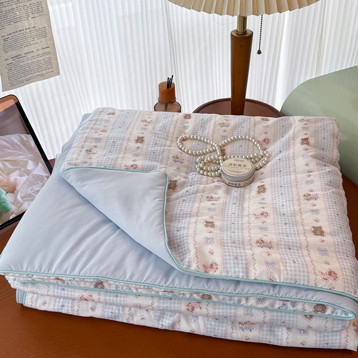 91家纺网 家纺一手货源 找家纺 HL原创 2026新款全棉双层纱小冰皮冰纱双感夏被夏凉被空调被 条纹萌熊