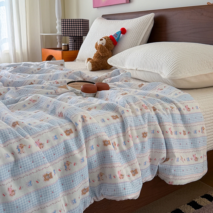 91家纺网 家纺一手货源 找家纺 HL原创 2026新款全棉双层纱小冰皮冰纱双感夏被夏凉被空调被 条纹萌熊