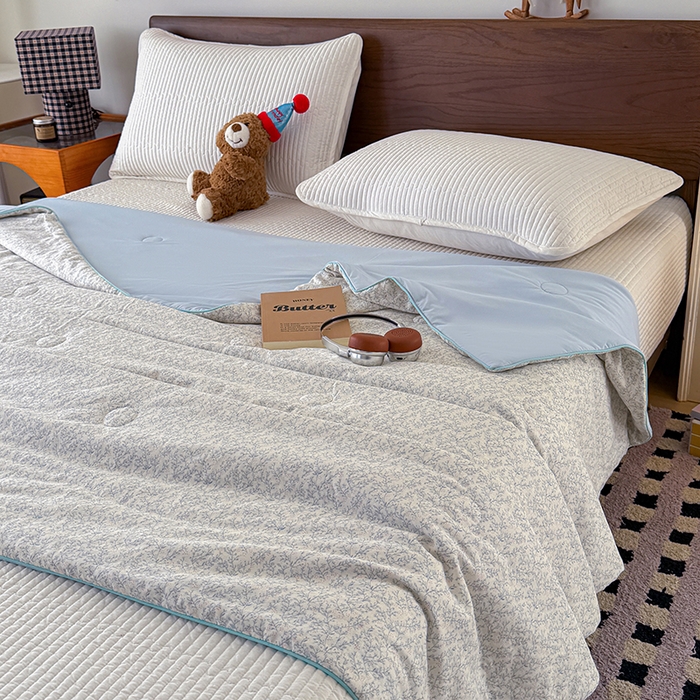 91家纺网 家纺一手货源 找家纺 HL原创 2026新款全棉双层纱小冰皮冰纱双感夏被夏凉被空调被 枝蔓