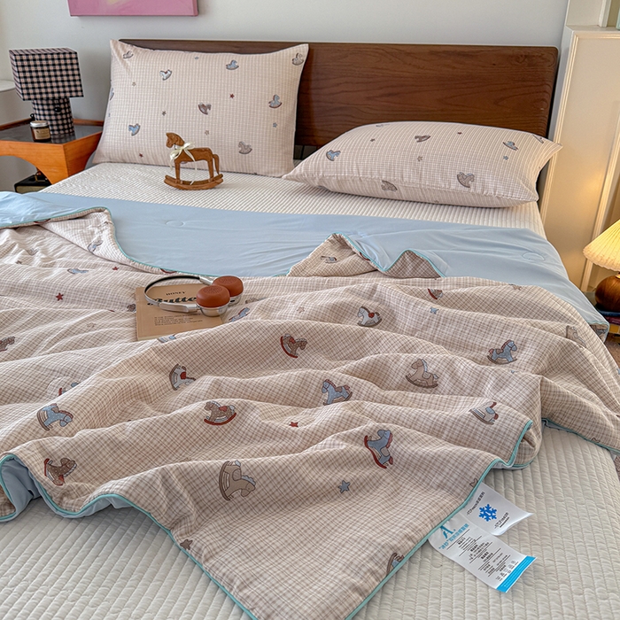 91家纺网 家纺一手货源 找家纺 HL原创 2026新款全棉双层纱小冰皮冰纱双感夏被夏凉被空调被 旋转木马