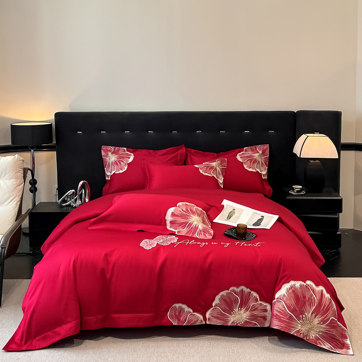 91家纺网 家纺一手货源 找家纺 置顶家纺 2026新款亲肤加厚磨毛刺绣四件套-花颜叶语 花颜叶语-大红