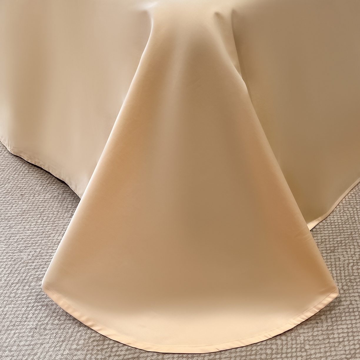 91家纺网 家纺一手货源 找家纺 置顶家纺 2026新款亲肤加厚磨毛刺绣四件套-花颜叶语 花颜叶语-白+奶咖