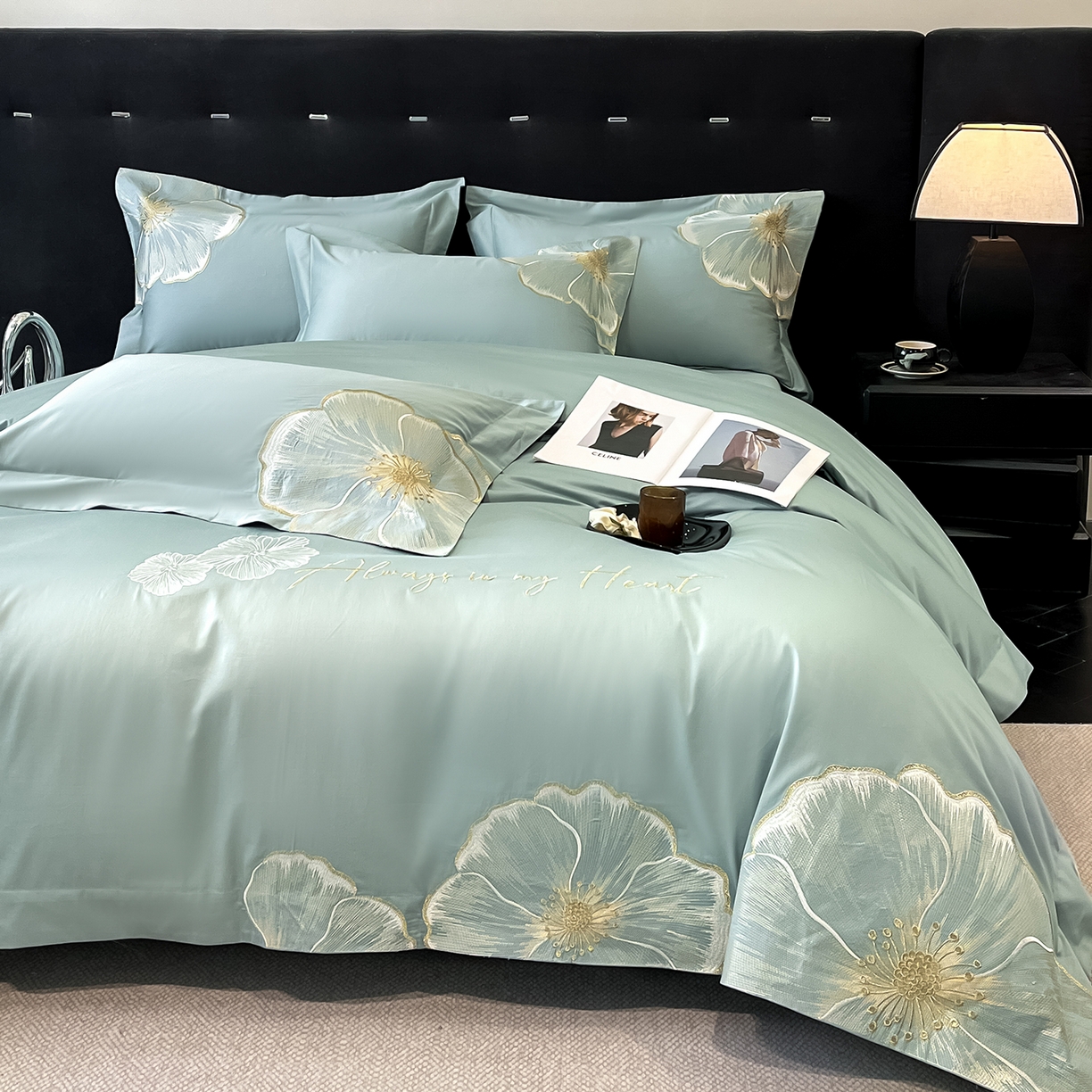 91家纺网 家纺一手货源 找家纺 置顶家纺 2026新款亲肤加厚磨毛刺绣四件套-花颜叶语 花颜叶语-繁星蓝