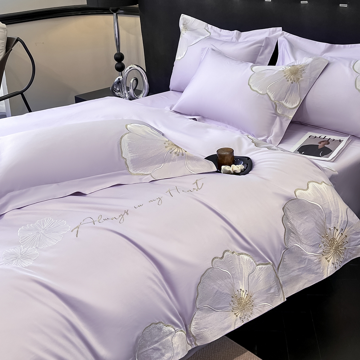 91家纺网 家纺一手货源 找家纺 置顶家纺 2026新款亲肤加厚磨毛刺绣四件套-花颜叶语 花颜叶语-香芋紫