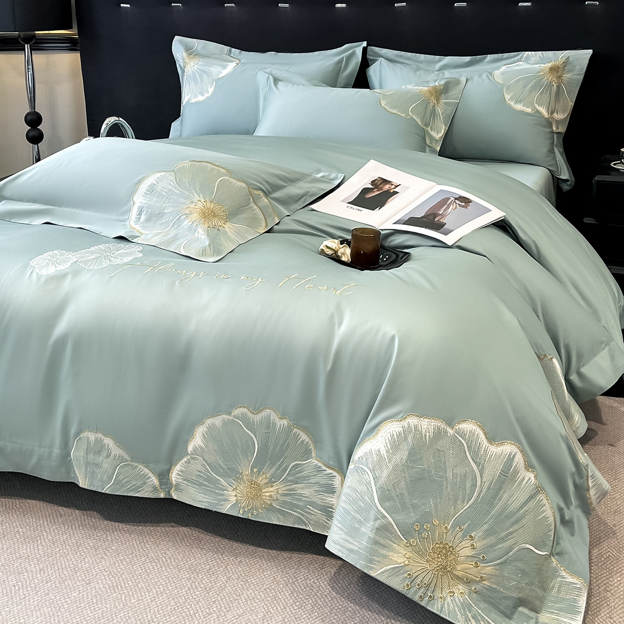 91家纺网 家纺一手货源 找家纺 置顶家纺 2026新款亲肤加厚磨毛刺绣四件套-花颜叶语 花颜叶语-繁星蓝