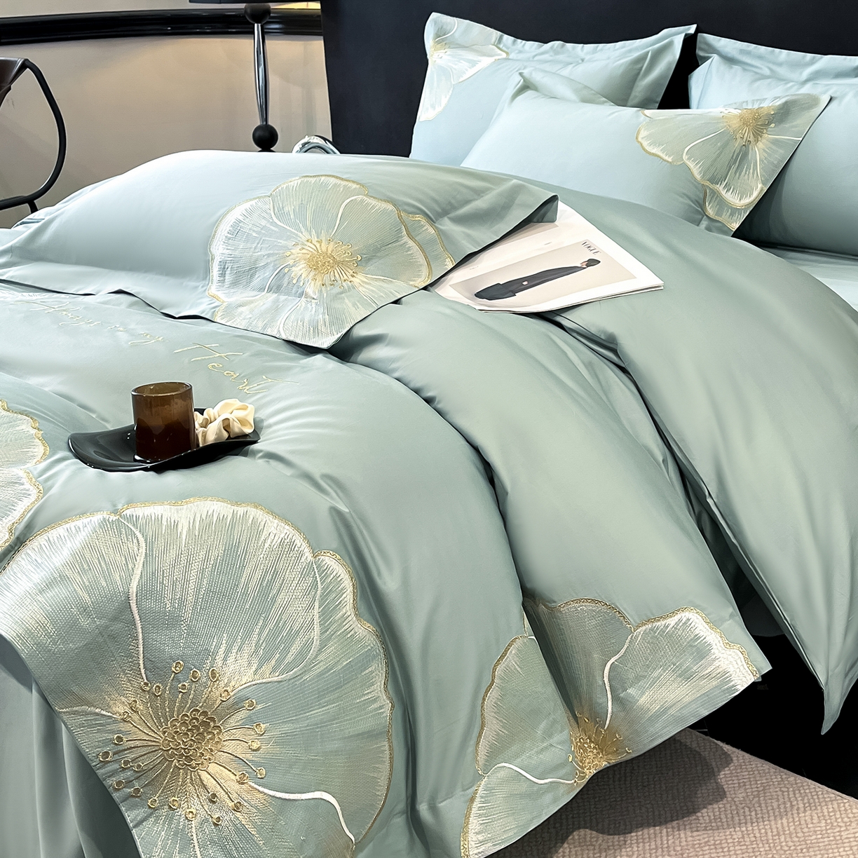 91家纺网 家纺一手货源 找家纺 置顶家纺 2026新款亲肤加厚磨毛刺绣四件套-花颜叶语 花颜叶语-繁星蓝