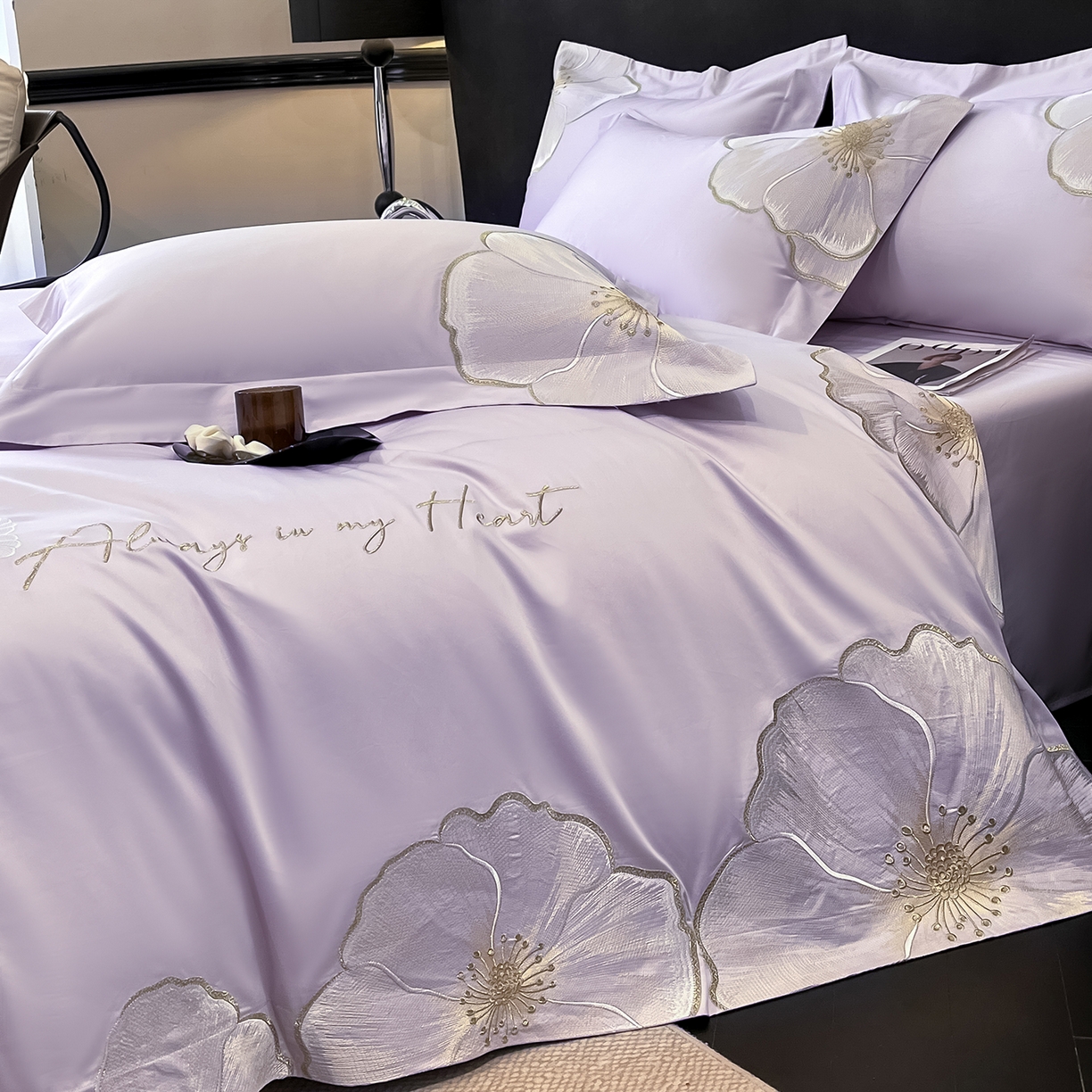 91家纺网 家纺一手货源 找家纺 置顶家纺 2026新款亲肤加厚磨毛刺绣四件套-花颜叶语 花颜叶语-香芋紫