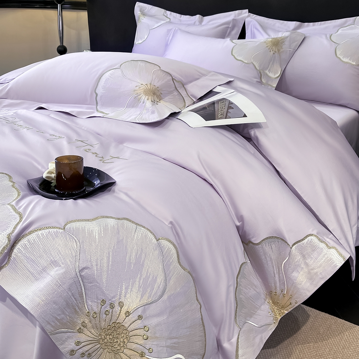 91家纺网 家纺一手货源 找家纺 置顶家纺 2026新款亲肤加厚磨毛刺绣四件套-花颜叶语 花颜叶语-香芋紫