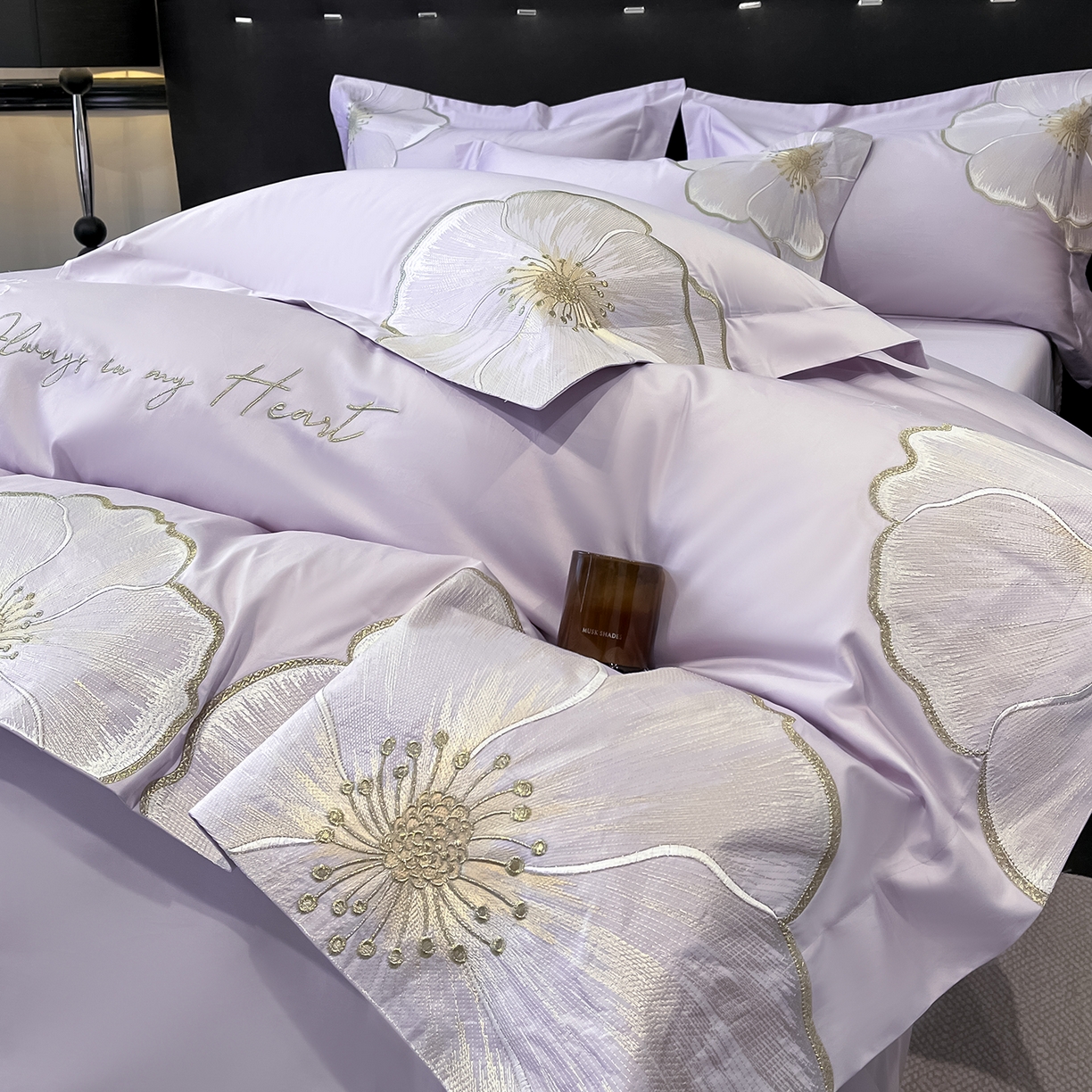 91家纺网 家纺一手货源 找家纺 置顶家纺 2026新款亲肤加厚磨毛刺绣四件套-花颜叶语 花颜叶语-香芋紫