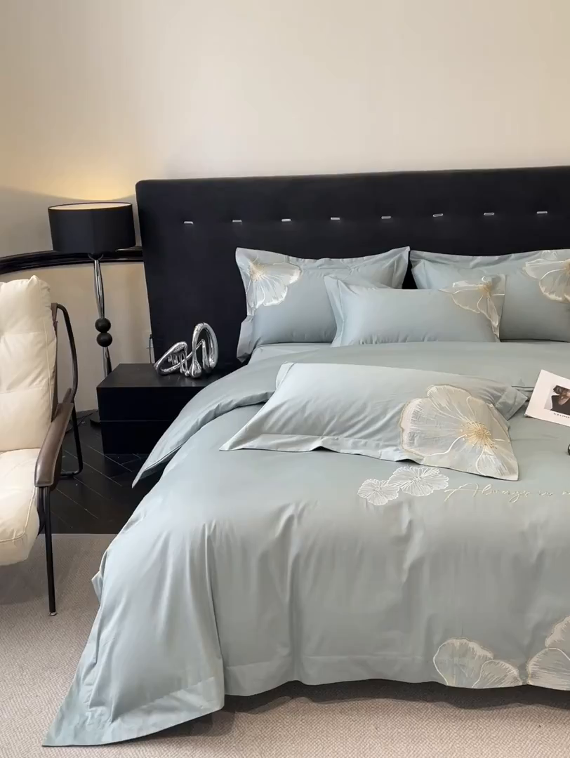 91家纺网 家纺一手货源 找家纺 置顶家纺 2026新款亲肤加厚磨毛刺绣四件套-花颜叶语 花颜叶语-繁星蓝