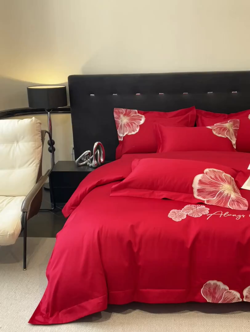 91家纺网 家纺一手货源 找家纺 置顶家纺 2026新款亲肤加厚磨毛刺绣四件套-花颜叶语 花颜叶语-大红