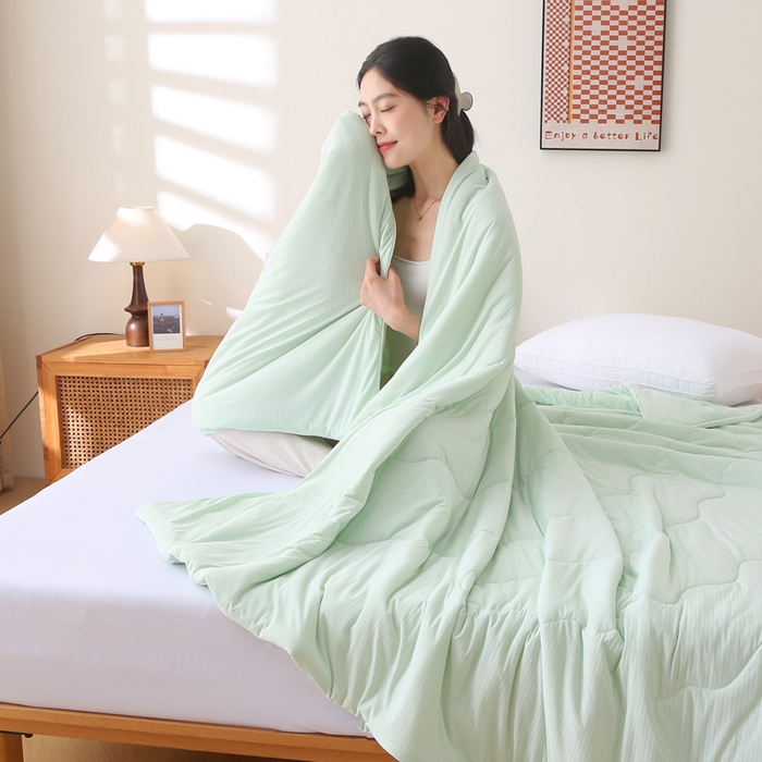 91家纺网 家纺一手货源 找家纺 天之悦家纺 2026热款针织提花夏被夏凉被空调被 果绿色