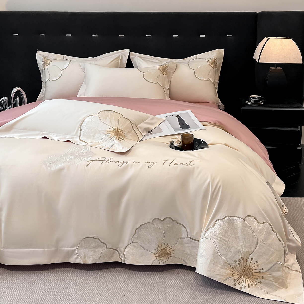 91家纺网 家纺一手货源 找家纺 置顶家纺 2026新款亲肤加厚磨毛刺绣四件套-花颜叶语 花颜叶语-白+豆沙