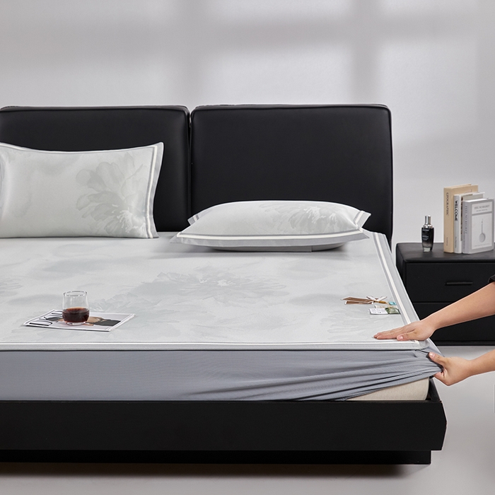 91家纺网 家纺一手货源 找家纺 小牛席业 2026新款牡丹琉璃冷感冰丝席（床笠款）凉席藤席冰藤席冰丝席竹席乳胶席凉豆豆席 灰绿