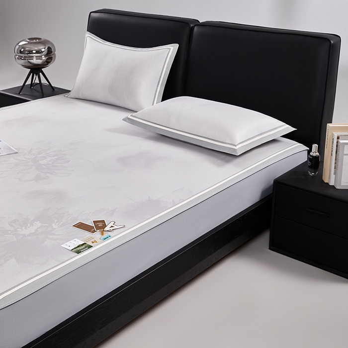 91家纺网 家纺一手货源 找家纺 小牛席业 2026新款牡丹琉璃冷感冰丝席（床笠款）凉席藤席冰藤席冰丝席竹席乳胶席凉豆豆席 浅紫